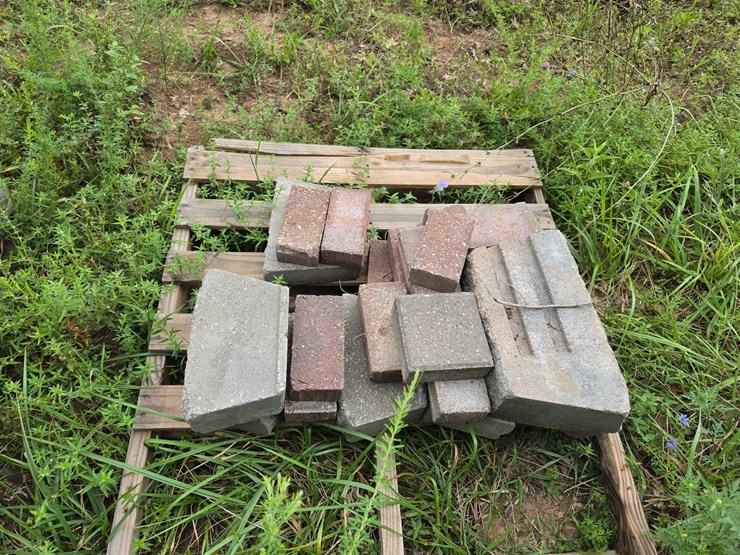 #24164-•-landscaping-blocks-image-9