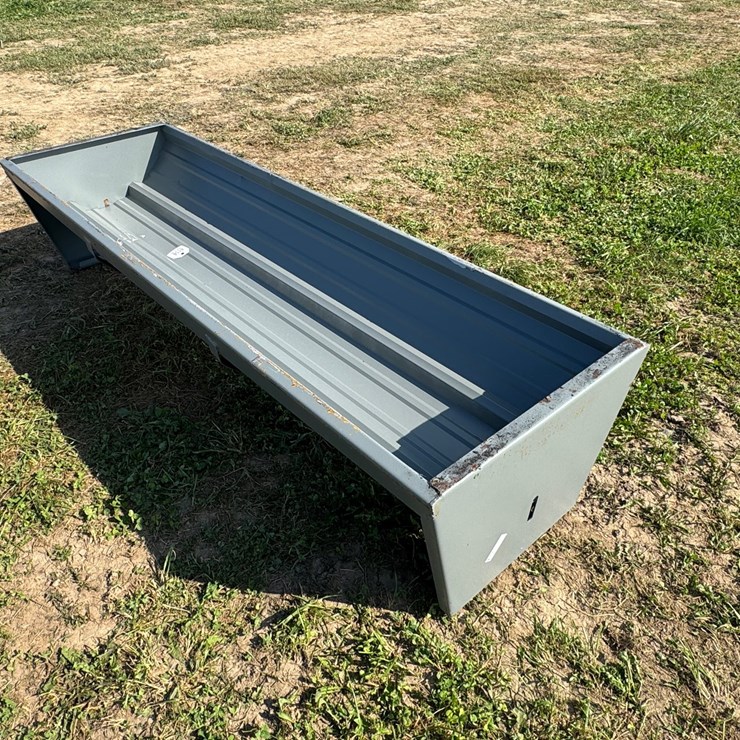 #4092 • 28" x 90" Feed Bunk