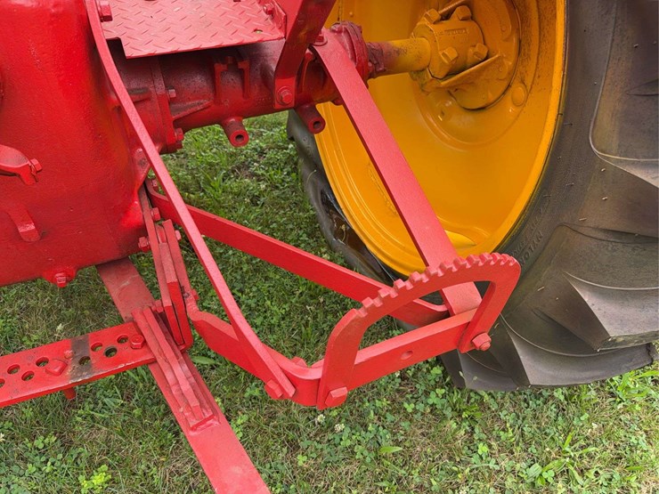 massey-ferguson-44-image-31