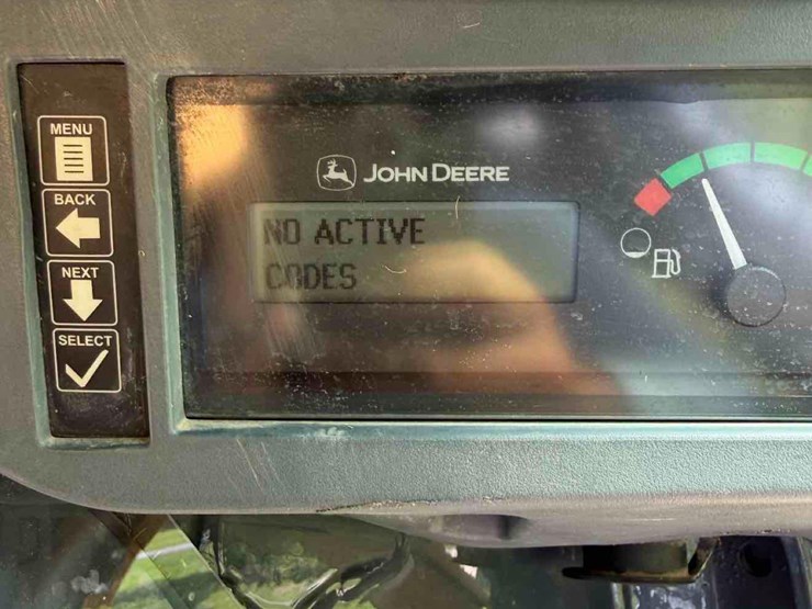 2018-deere-318g-image-6