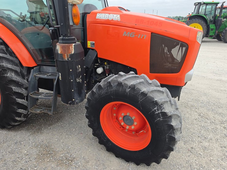 2016-kubota-m6-111-image-33