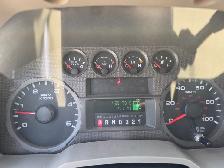 2008-ford-f550-image-43