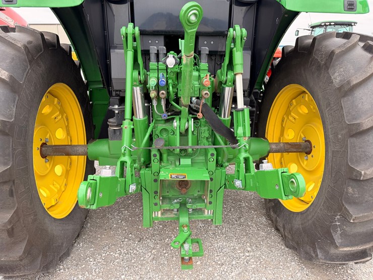 2024-john-deere-6145m-image-11