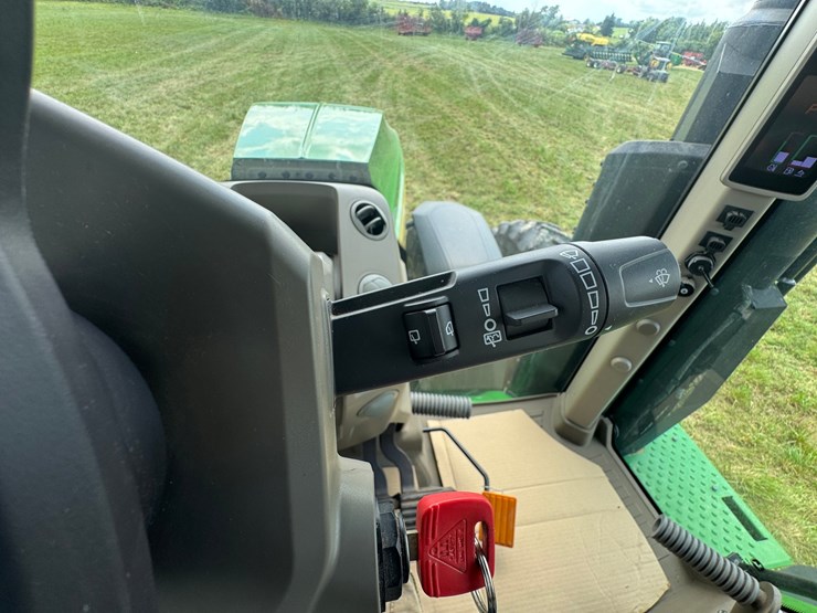 john-deere-8r-370-image-71