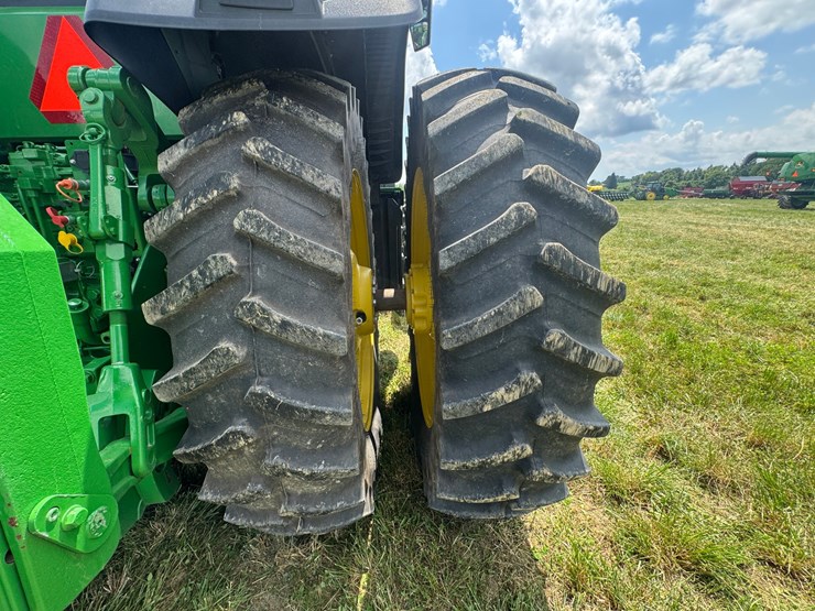john-deere-8r-370-image-36