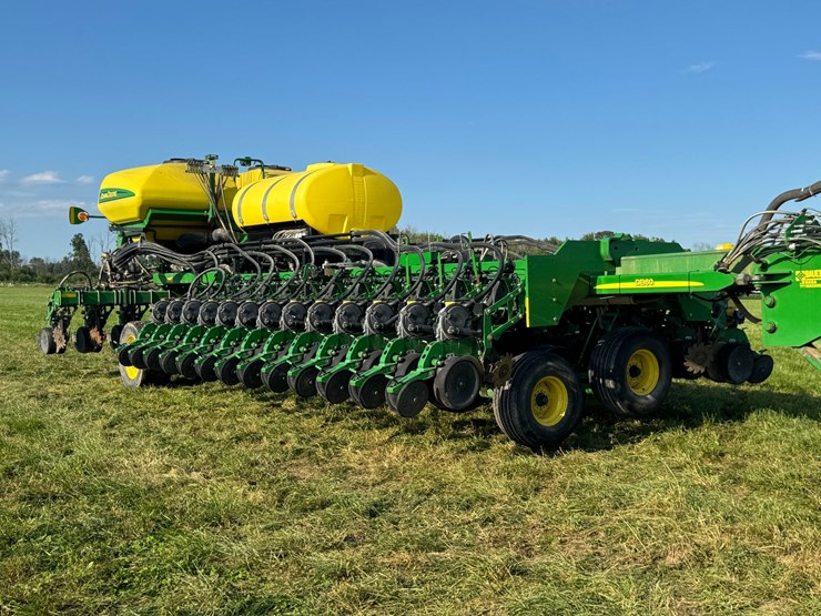 2015-john-deere-db60-image-9