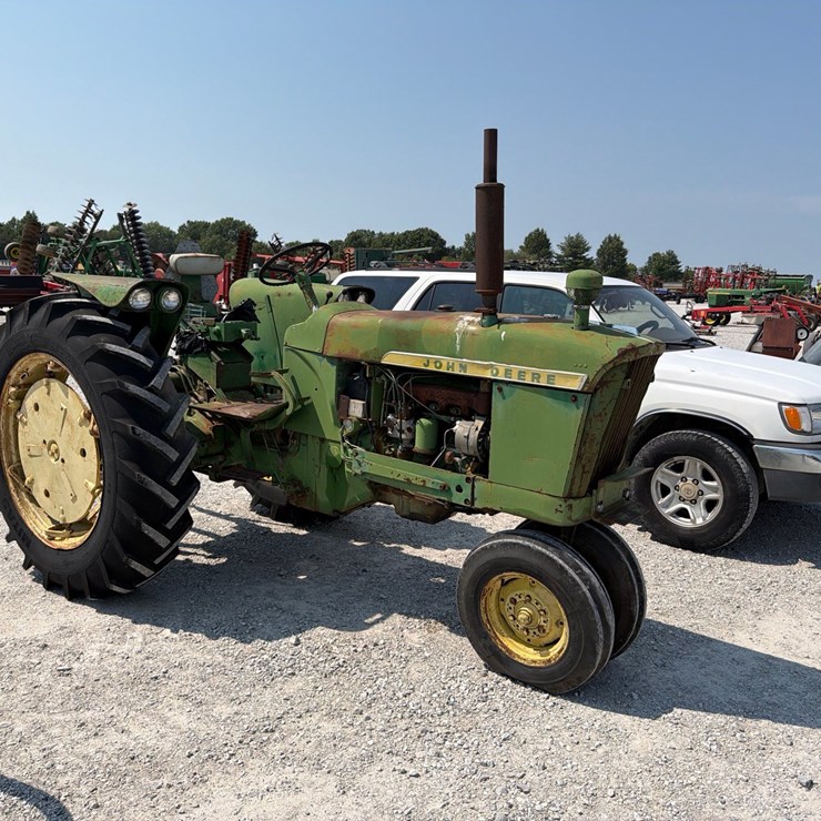 2010 JOHN DEERE 2010