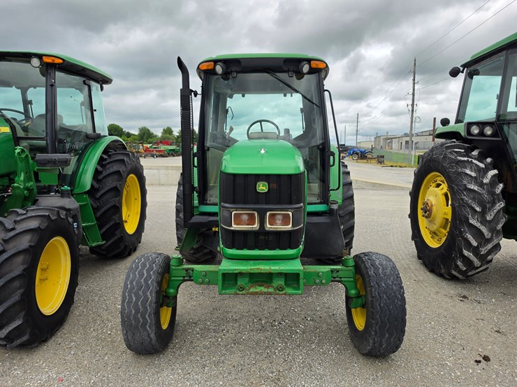 2010-john-deere-6330-image-2