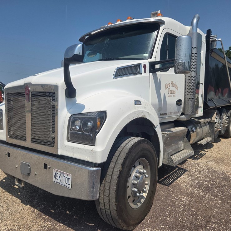 2019 KENWORTH T880