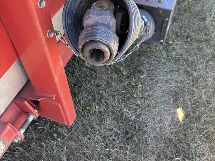 2010-case-ih-3412-image-11