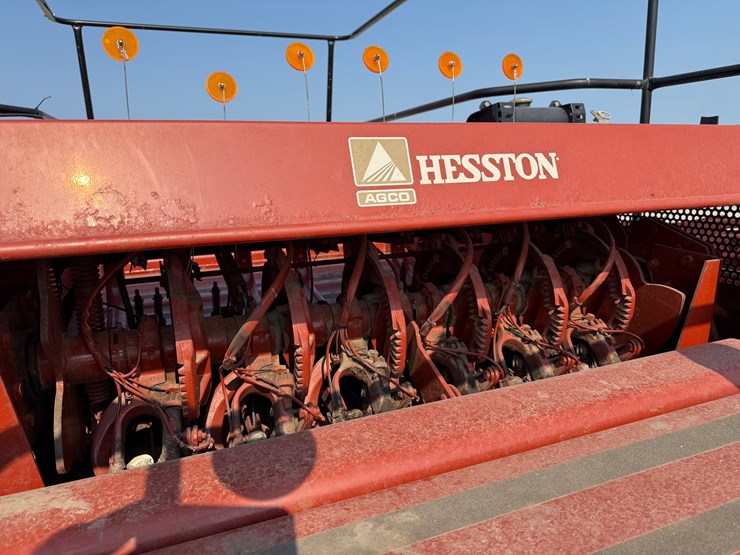 hesston-4790-image-13