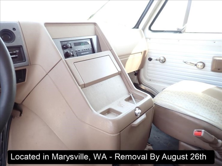 1992-chevrolet-30-image-7