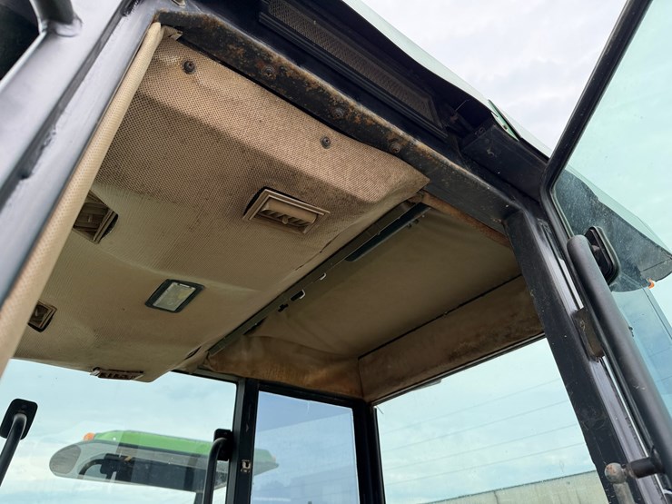 1996-john-deere-5200-image-6