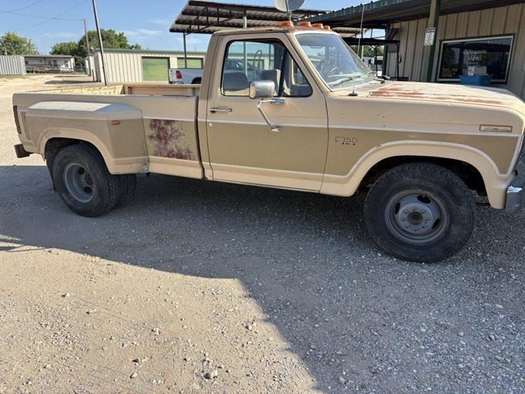 1983-ford-f350-image-2