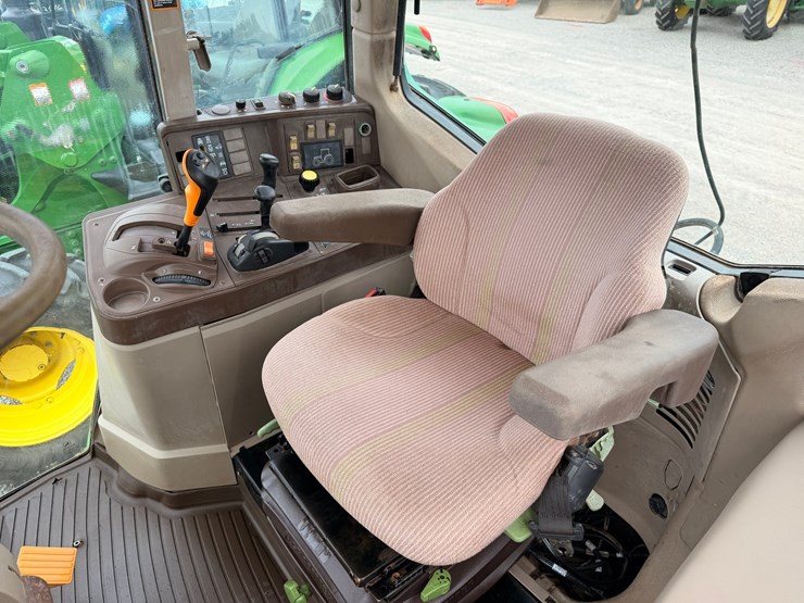 2004-john-deere-7220-image-5