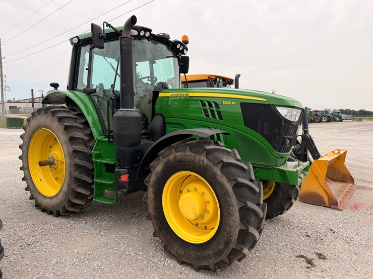2023-john-deere-6155m-image-19