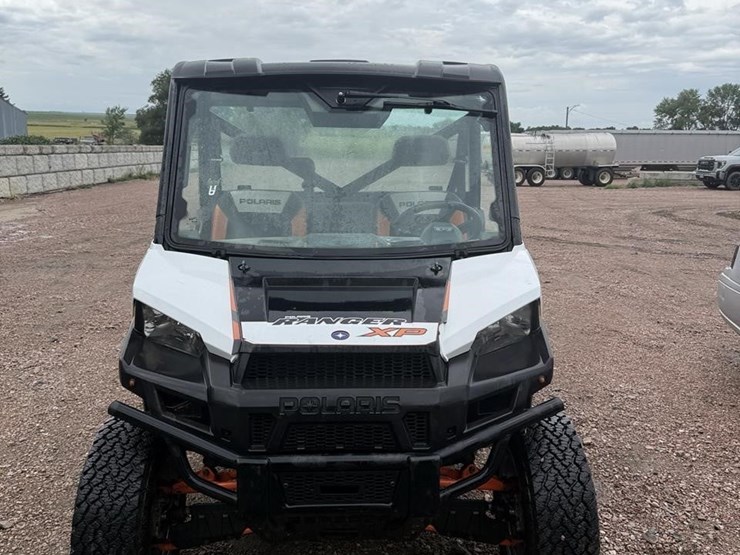 2015-polaris-ranger-xp-image-2