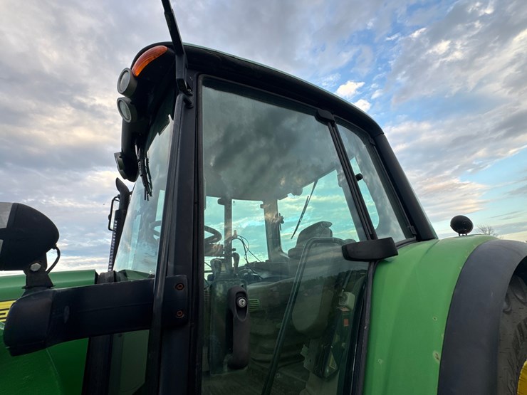 john-deere-6430-image-37