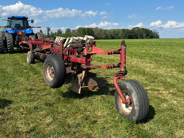 case-ih-800-image-4