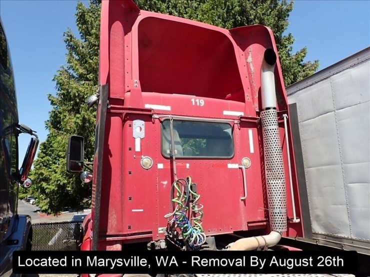 2010-kenworth-t660-image-27