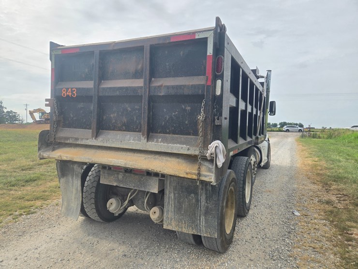 2011-kenworth-t660-image-15