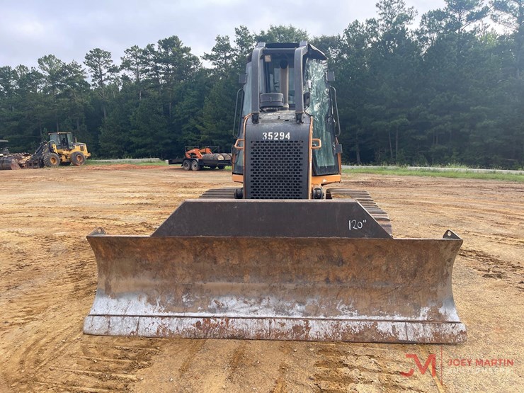 2018-case-750m-wt-image-8