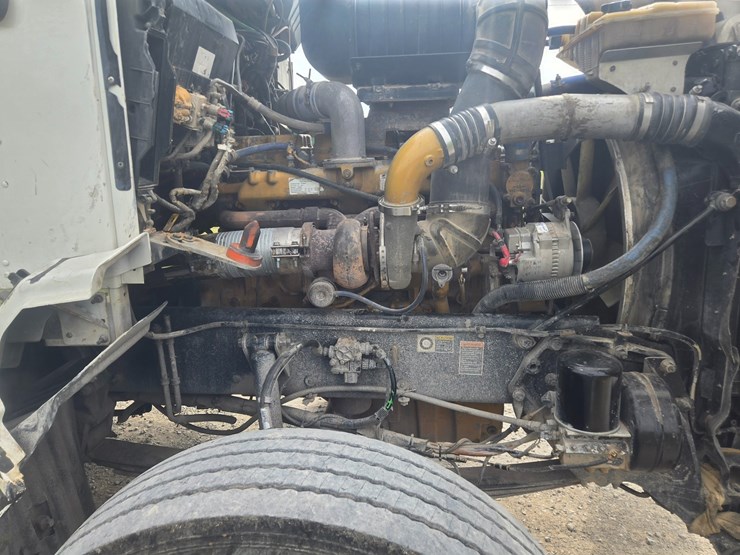 2011-kenworth-t660-image-59