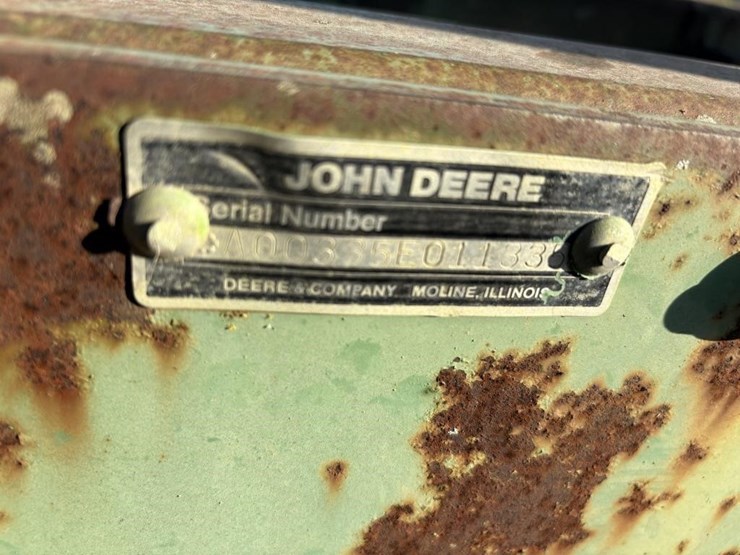 john-deere-230-image-14