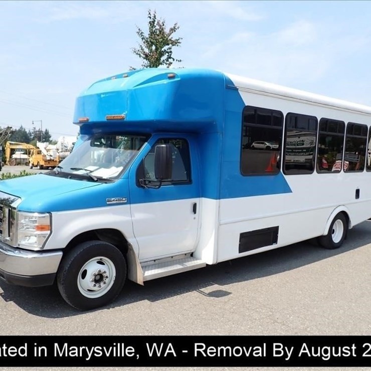 2019 FORD E450