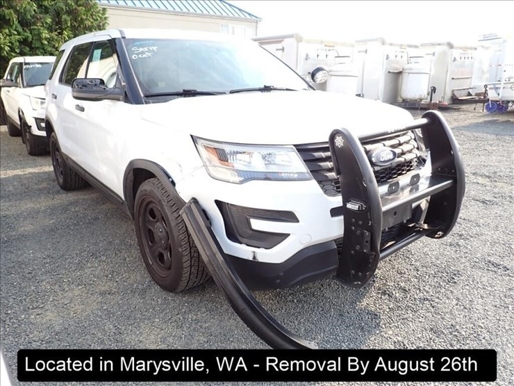 2018-ford-explorer-image-11