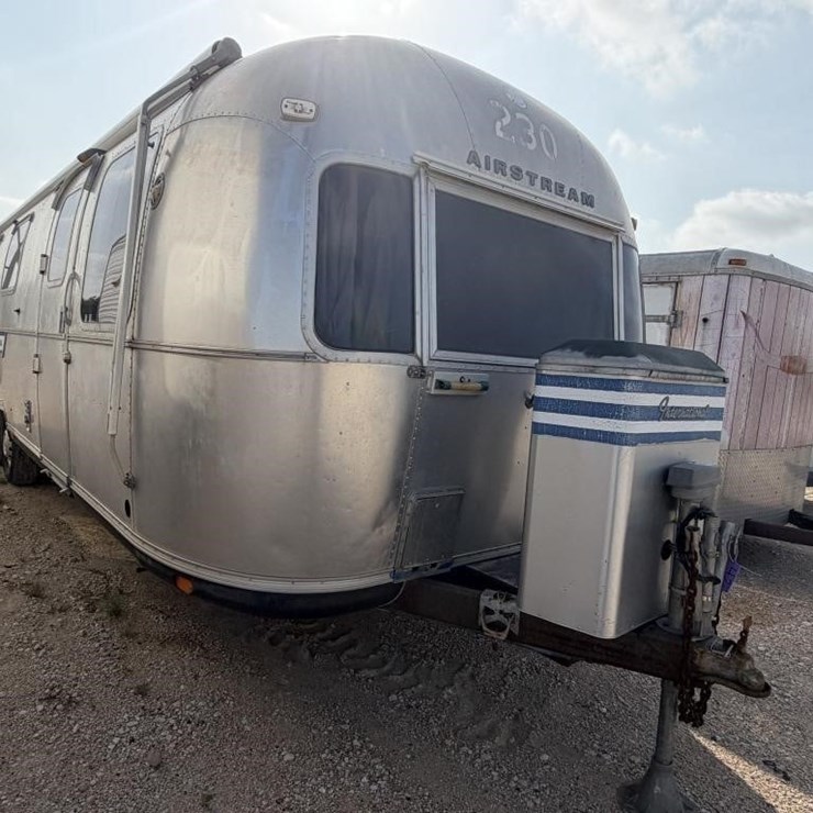 L2- 1984 Airstream