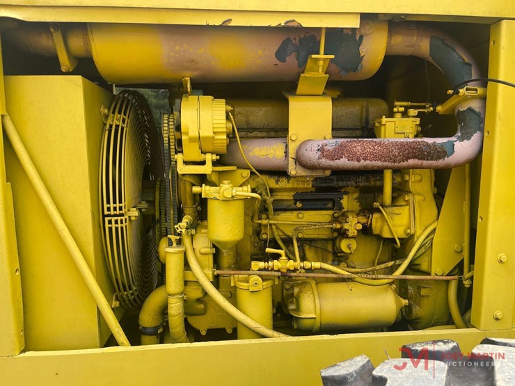 rubber-tire-loader,-sn;-unreadable,-meter-reads-591-hours,-56"-forks,-diesel-engine-image-14