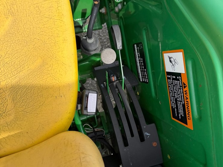 john-deere-5045e-image-12