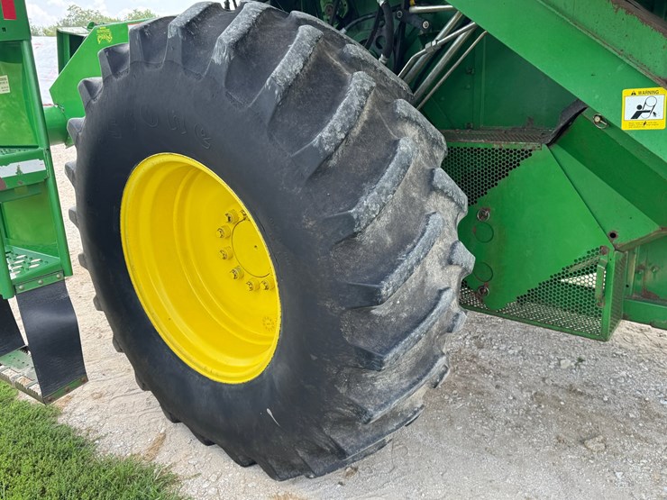 john-deere-9400-image-40