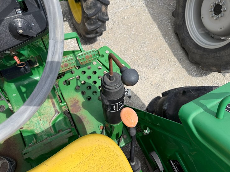 john-deere-5045e-image-10