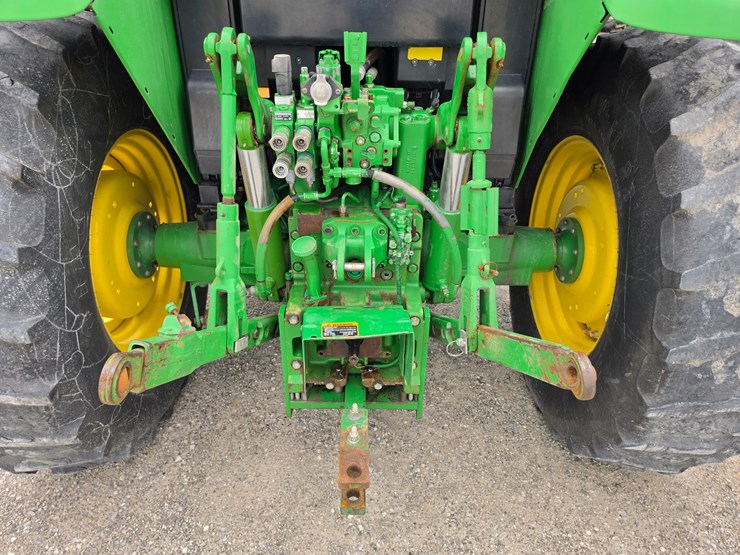 2010-john-deere-6330-image-14