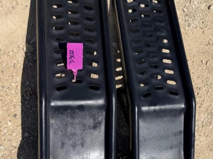 l3--(2)-vehicle-ramps-image-1