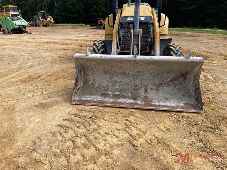 2017-caterpillar-415f2-image-7