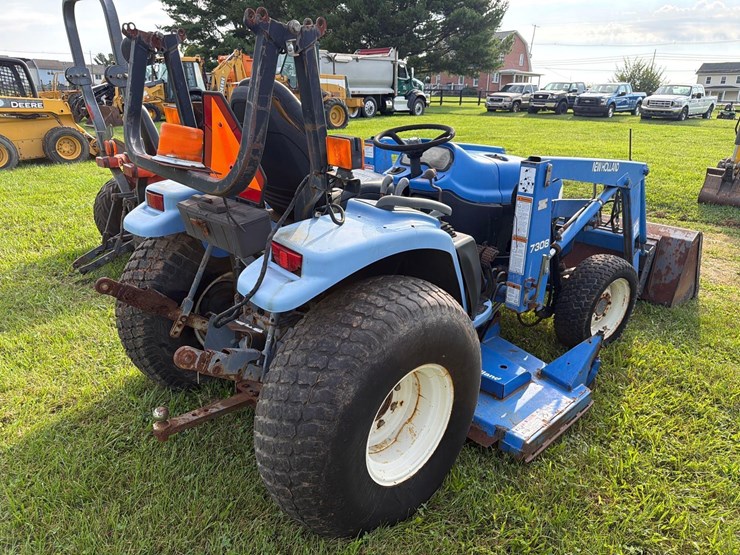 new-holland-tc33d-image-12