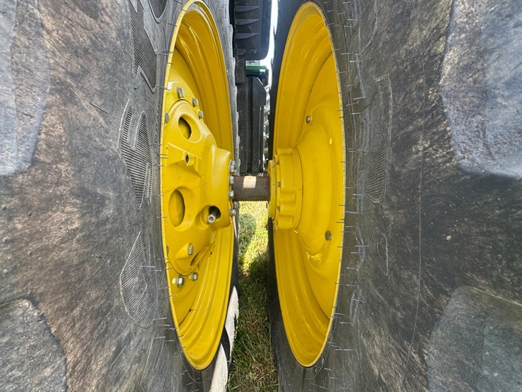 john-deere-8r-370-image-35