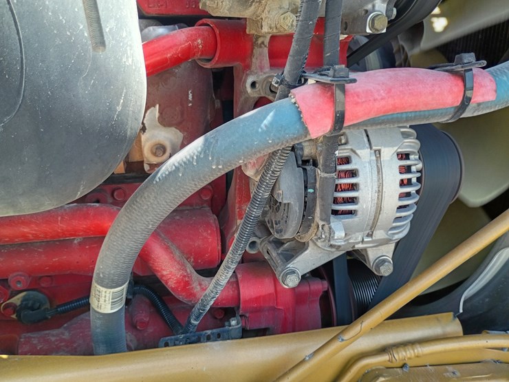 2023-peterbilt-389-image-31