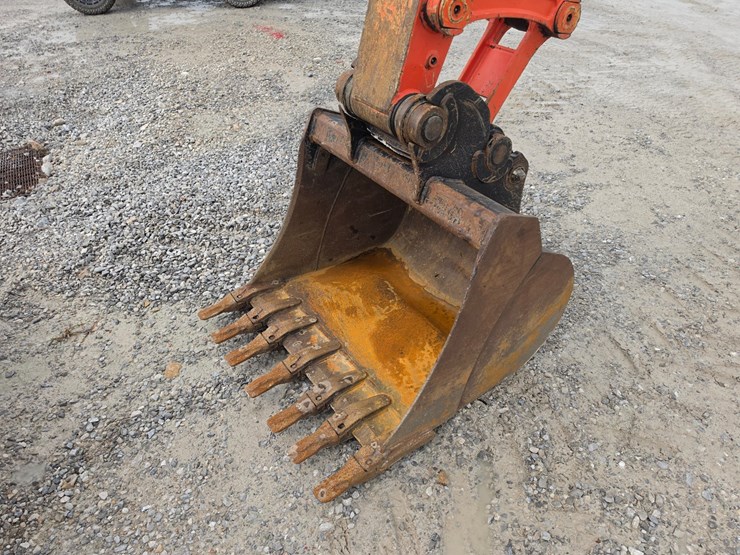 2022-kubota-kx080-4-image-24