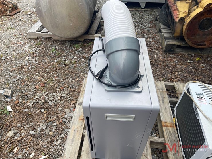 equator-outdoor-air-conditioner,-waterproof,-250-sq.-ft.-cooling-area-image-3