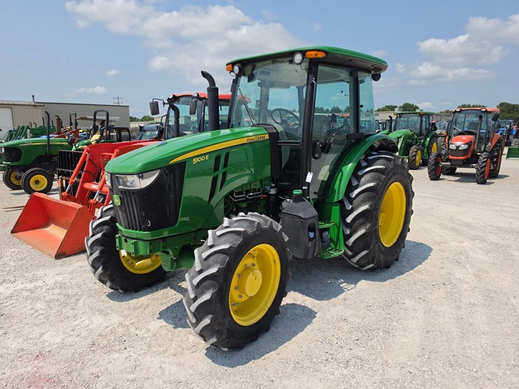 2019-john-deere-5100e-image-20