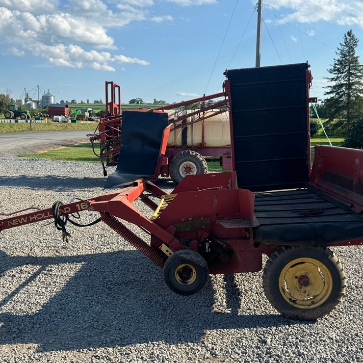 NEW HOLLAND 166