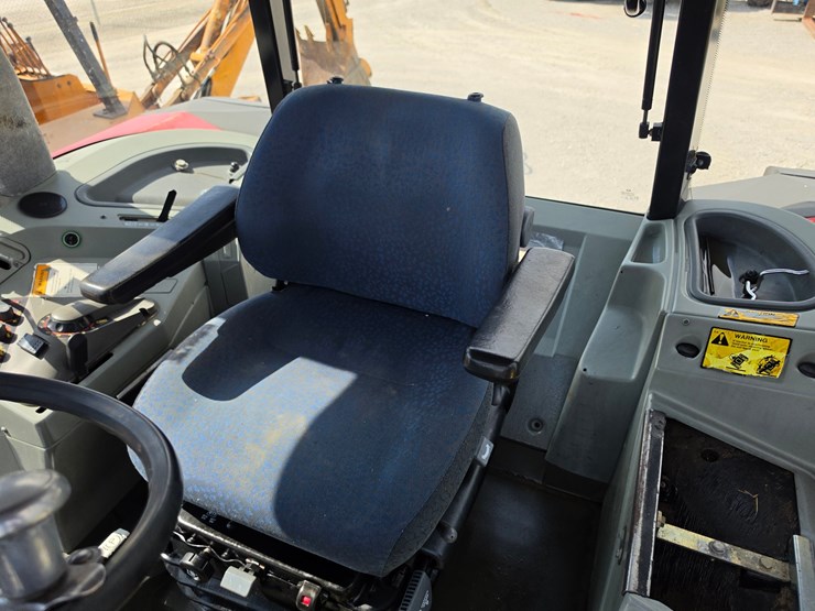 1996-massey-ferguson-6180-image-18