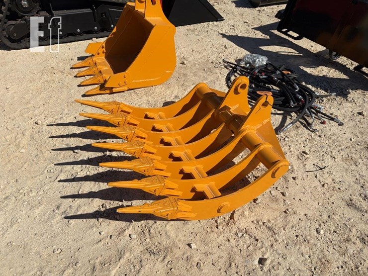 caterpillar-305-image-3