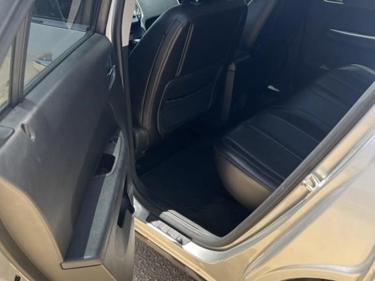 2013-chevrolet-equinox-image-9