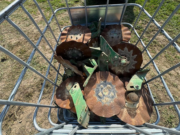 #4006-•-john-deere-unit-mount-no-till-coulters-(36-count)-image-4