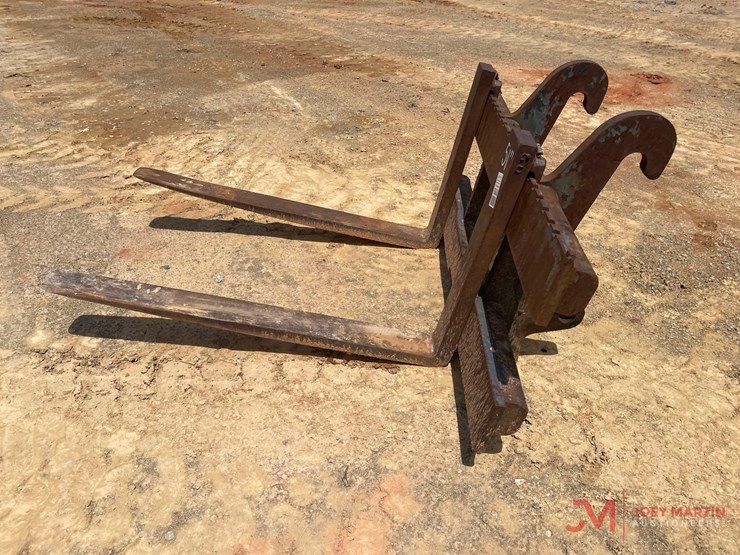 51"-forks-loader-attachment-image-6